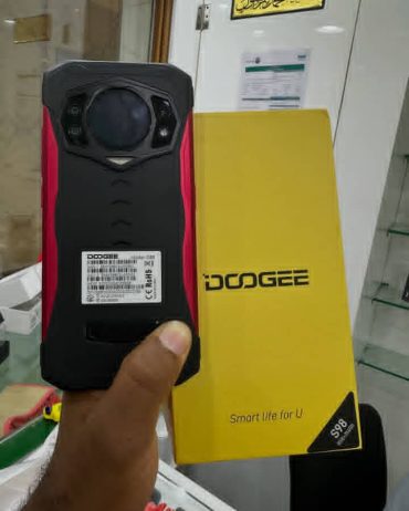 Doogee s98