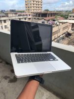 MacBook pro 2011