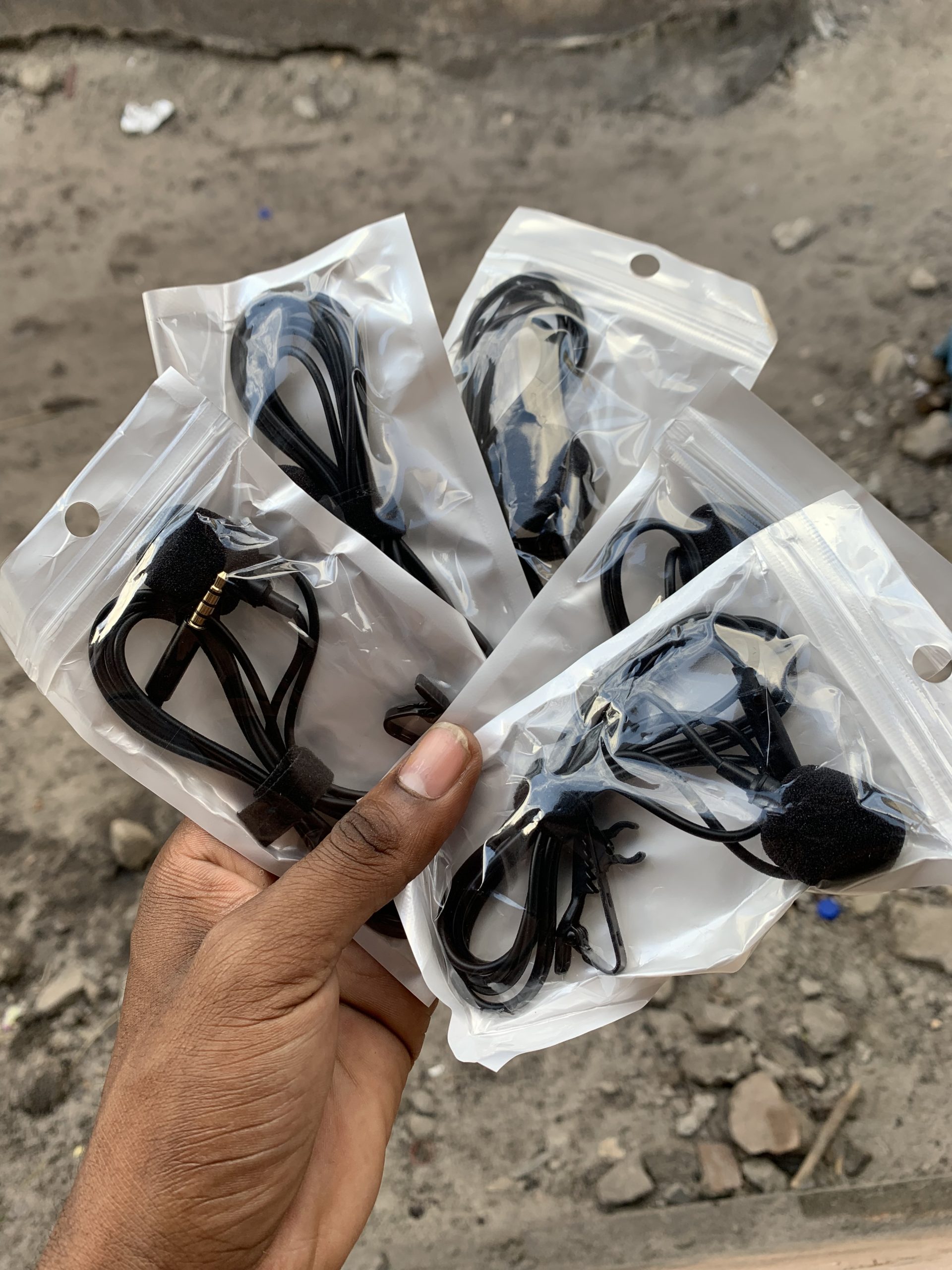 Wired mic for phone